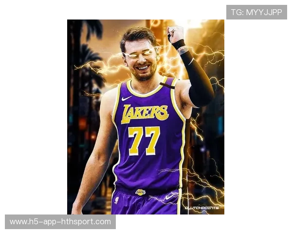 东契奇突分制造空位，独行侠外线火力再起